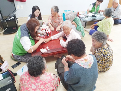 19.08.08. 찾아가는 이동복지관 송정리경로당 4.jpg